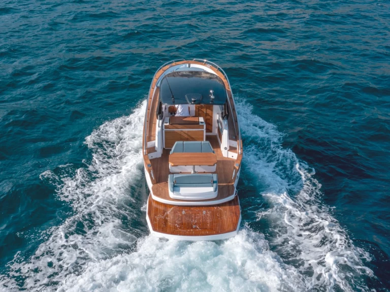 Verhuur Motorboot in Sorrento - Mimi LIBECCIO 9.5 CABIN