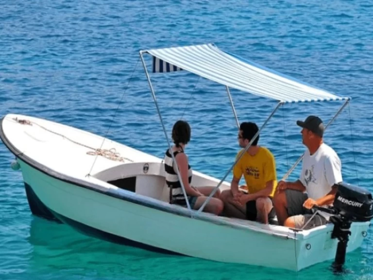 Bootverhuur Hvar goedkoop Pasara 460