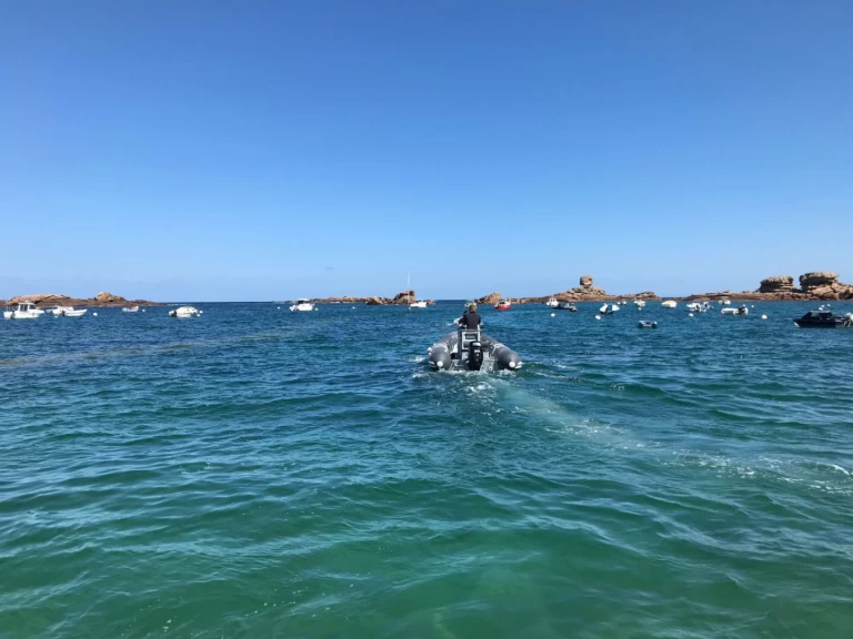 Huur RIB met of zonder schipper Valiant in Trébeurden