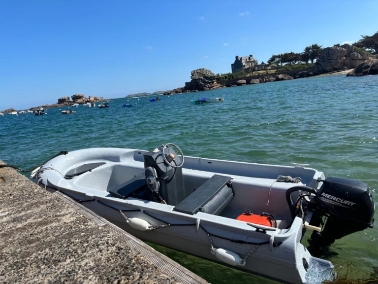 Motorboot te huur in Trégastel voor de beste prijs