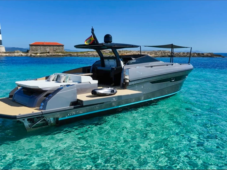 Bootverhuur Ibiza Town goedkoop 15m