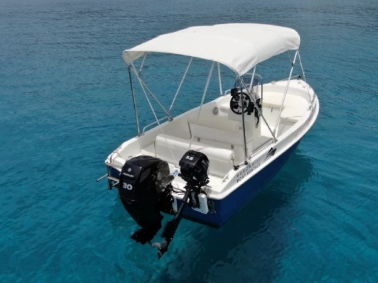 Motorboot te huur in Kardamýli voor de beste prijs