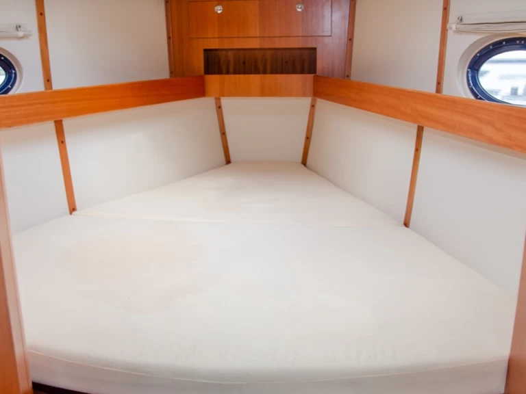 Bootverhuur Elan Elan 434 in Isole Tremiti via SamBoat