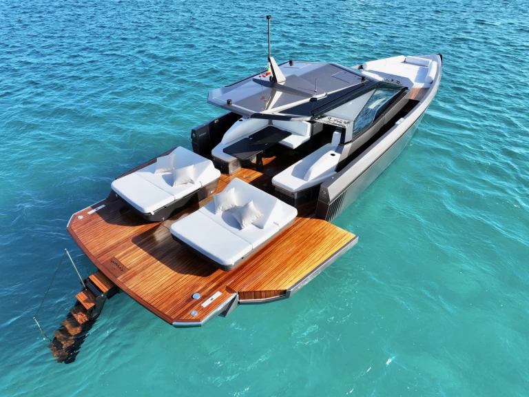 Motorboot te huur in Ibiza Town voor de beste prijs