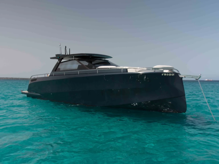 Bootverhuur Ibiza Town goedkoop CELEBRATE LIFE