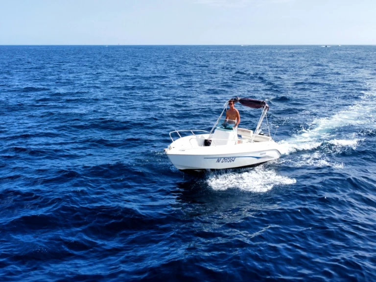 Motorboot te huur in Mandelieu-la-Napoule voor de beste prijs