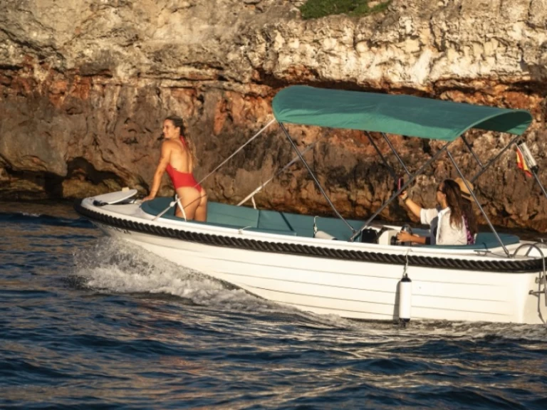 Verhuur Motorboot in Ciutadella de Menorca - Polyester Yacht Marion 500
