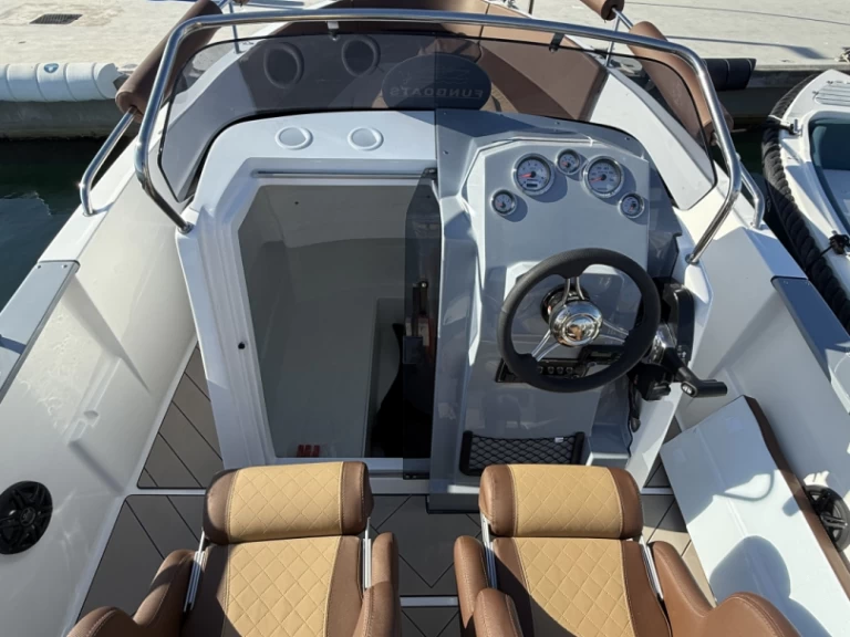 trident 630 Open te huur van particulier of professional in l'Escala