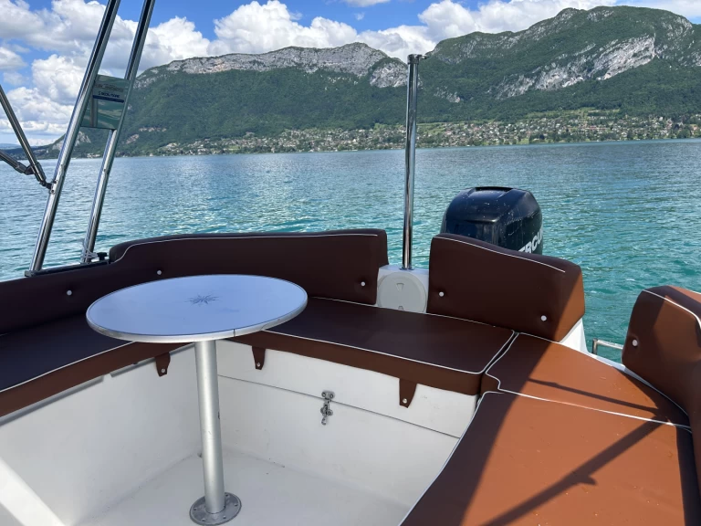 Bootverhuur Marinello Eden 26 Open in Annecy via SamBoat