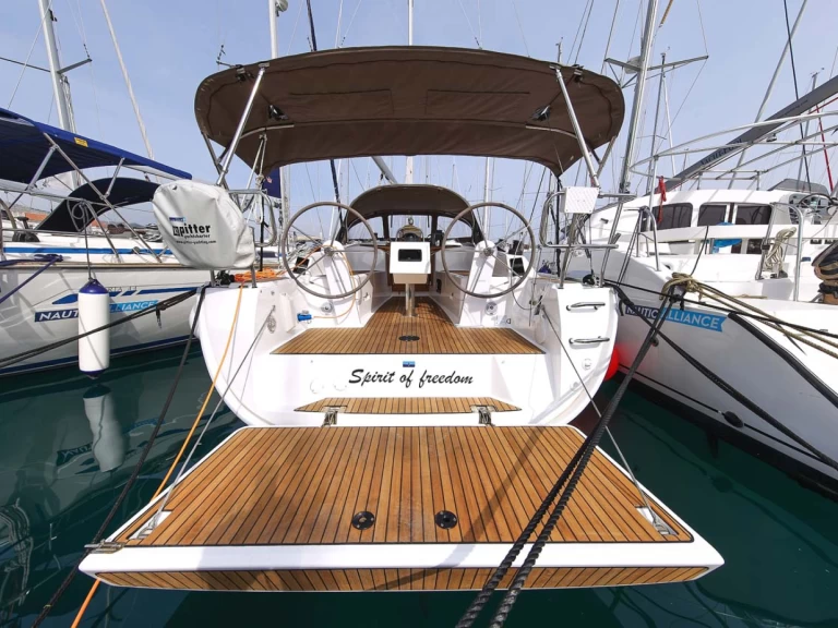 Jachthuur in Pula - Bavaria Cruiser 34 via SamBoat