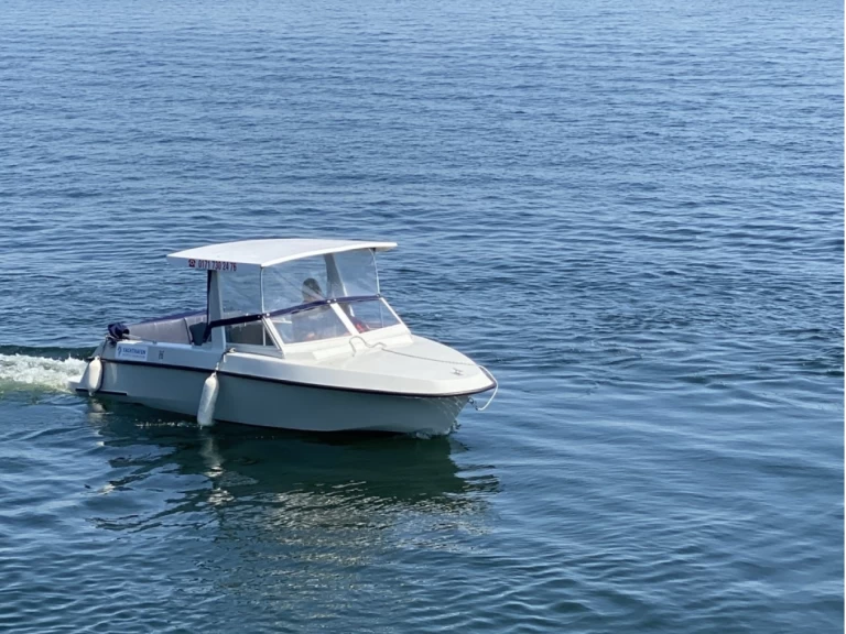 Verhuur Woonboot in Waren (Müritz) - Tagescharter Lotus