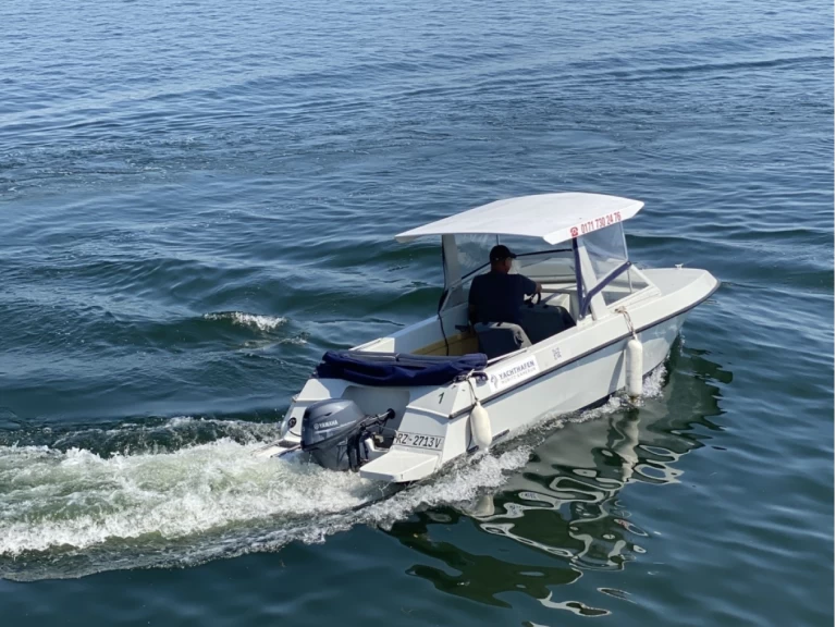 Bootverhuur Tagescharter Lotus in Waren (Müritz) via SamBoat