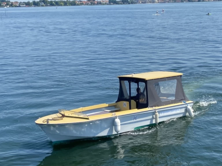 Woonboot te huur in Waren (Müritz) voor de beste prijs