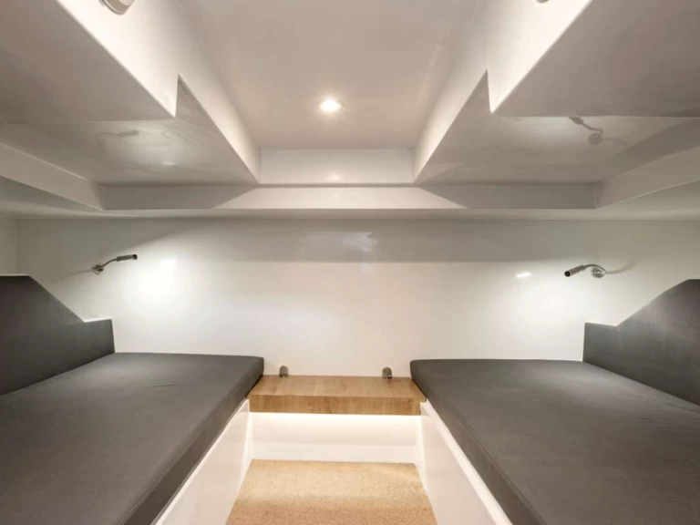 De Antonio 33 SEEA ONE te huur van particulier of professional in Ibiza Town