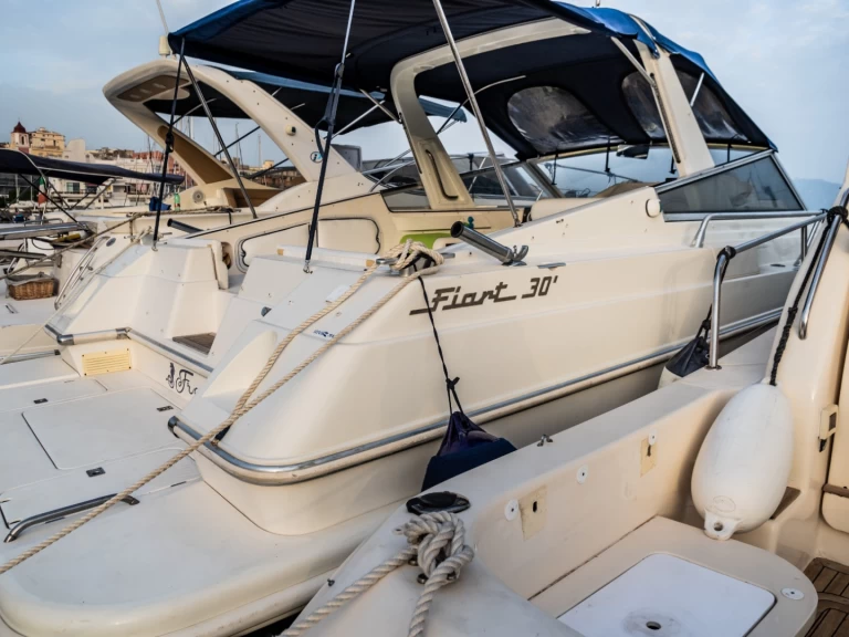 Huur een Fiart Fiart 30 in Pisciotta