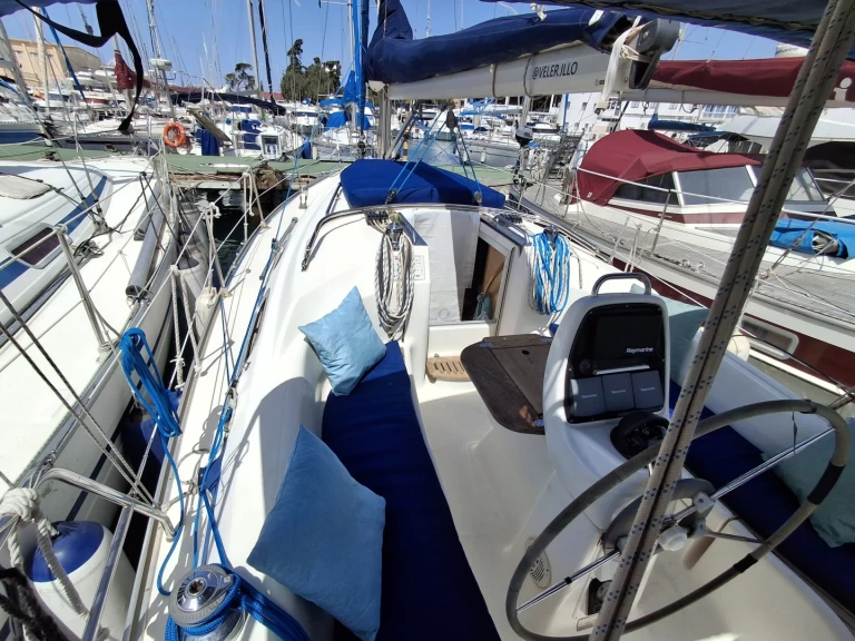 Bootverhuur Bavaria Bavaria 30 Cruiser in Sant Antoni de Portmany via SamBoat