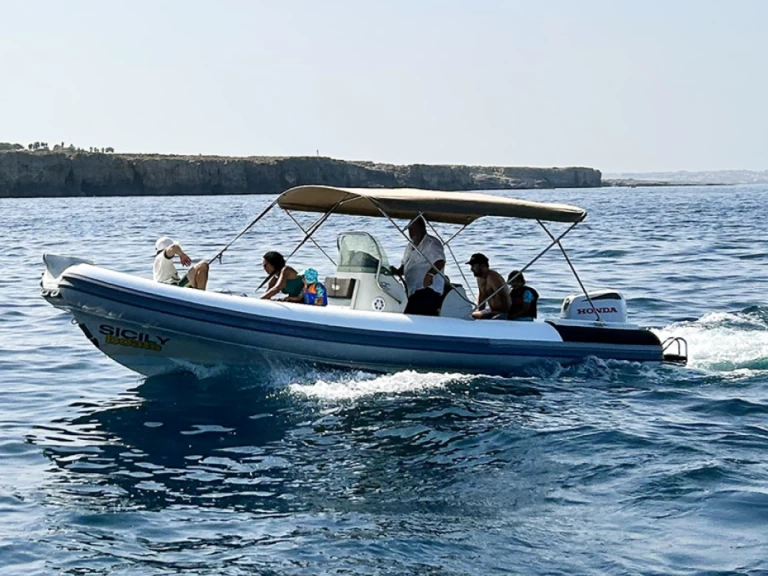 Bootverhuur Avola goedkoop Five Ten