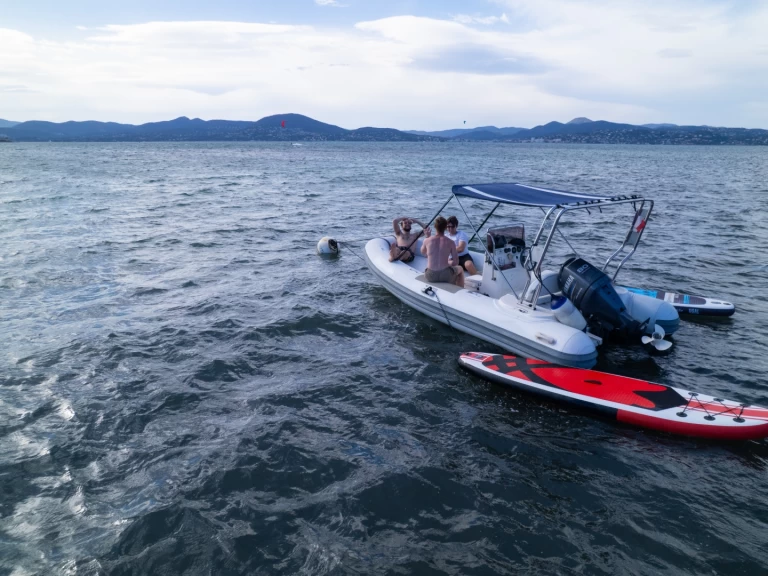 Verhuur RIB Bsc met vaarbewijs