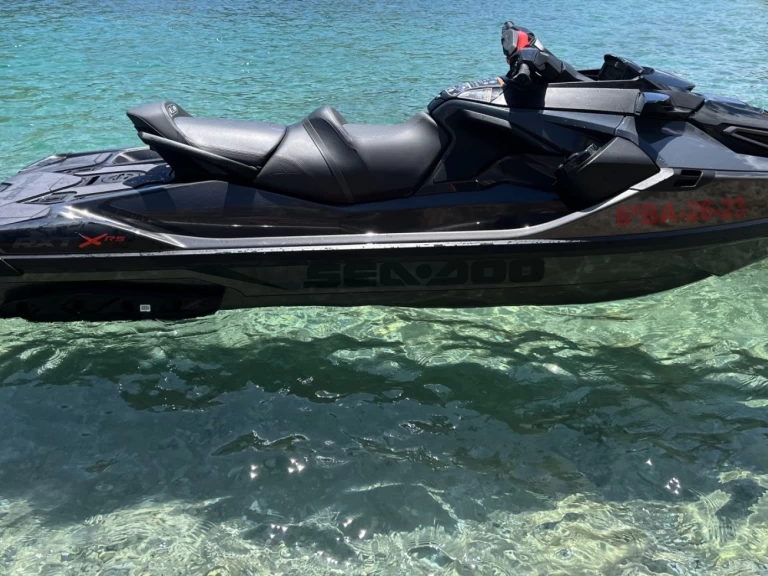 Huur Jet Ski met of zonder schipper Sea-Doo in Santa Eulària des Riu