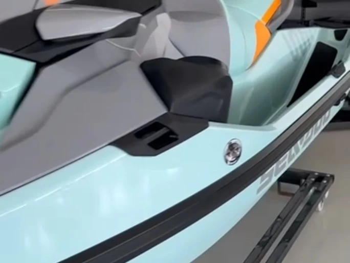 Bootverhuur Santa Eulària des Riu goedkoop Wake 