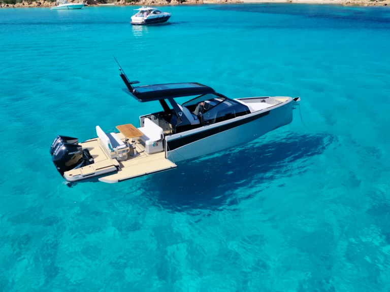 Huur Motorboot met of zonder schipper Virtue in Cannigione