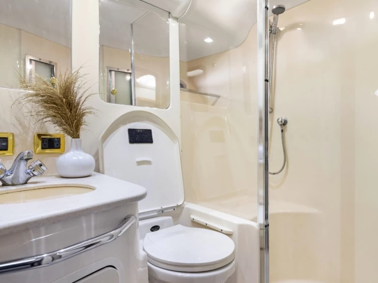 Bootverhuur Miami goedkoop Sea Ray 550 Sedan Bridge