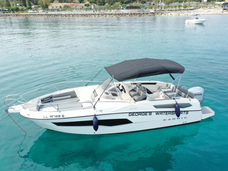 Huur een Karnic KARNIC 701 SL in Latchi