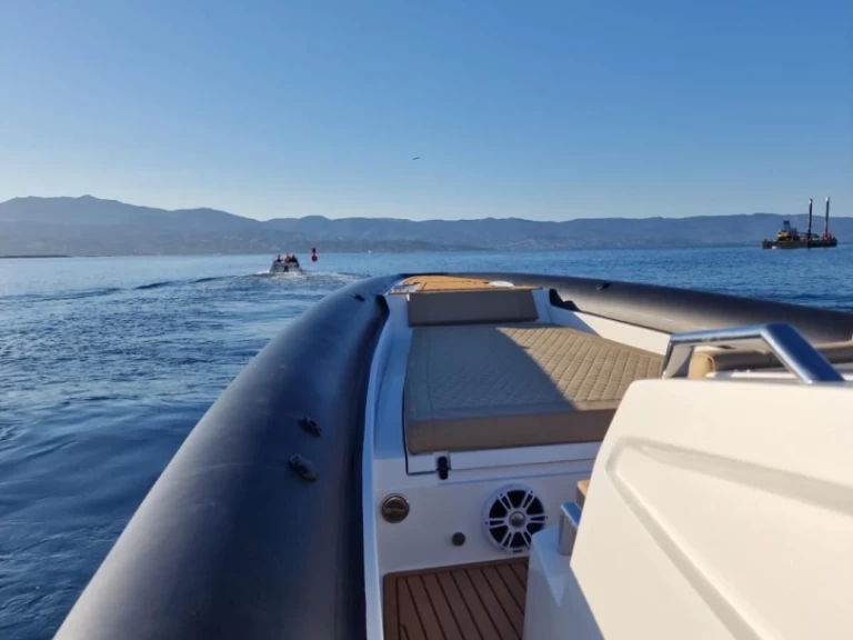 Verhuur RIB in Porticcio - Northstar ION 12 ION 12