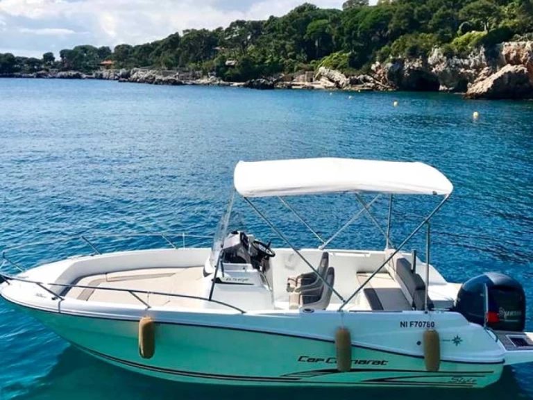 Verhuur Motorboot Jeanneau met vaarbewijs