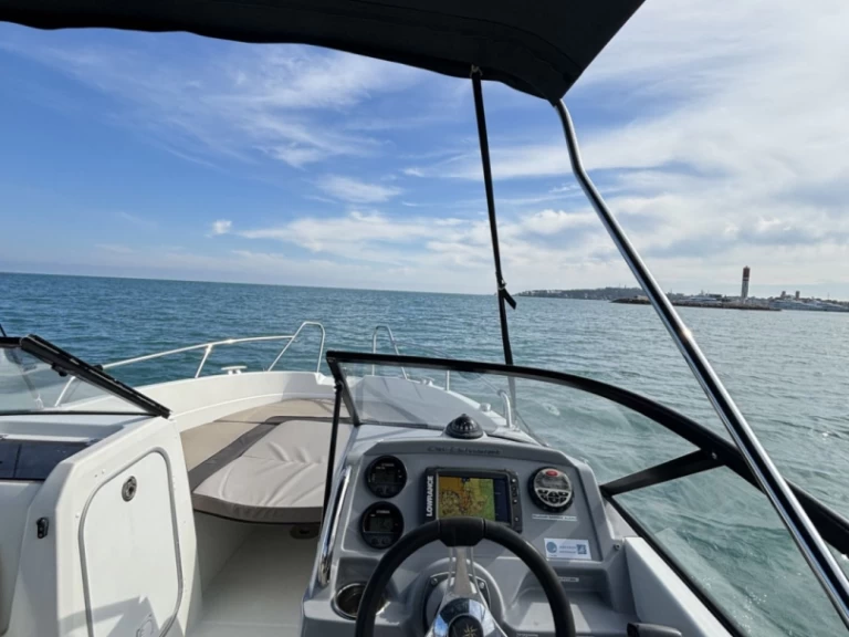 Bootverhuur Antibes goedkoop Cap Camarat 6.5 BR