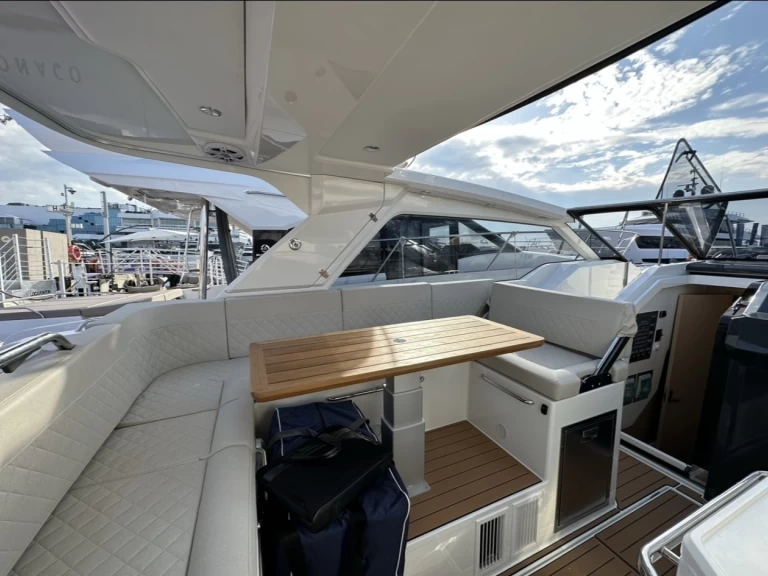 Huur Motorboot met of zonder schipper Parker in Marine de Sant'Ambrogio