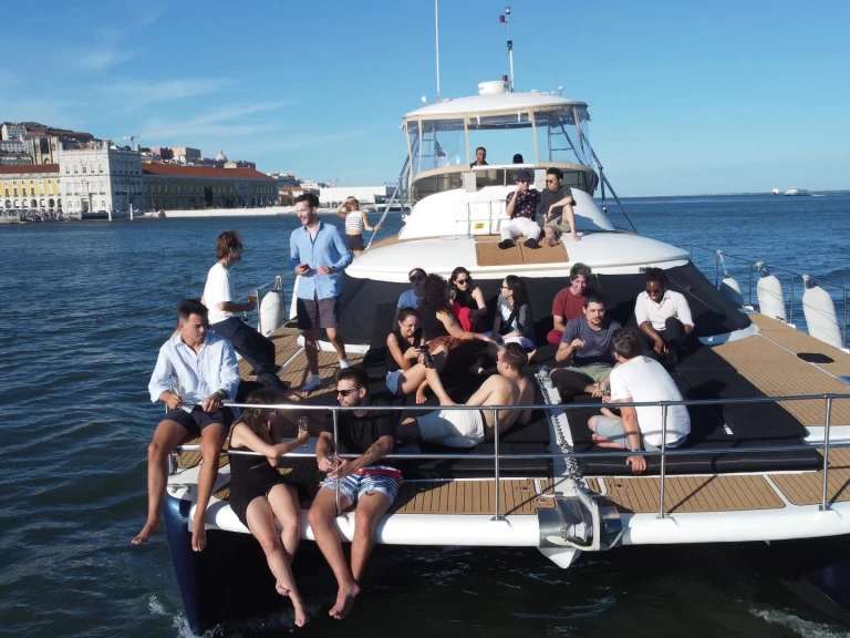 Bootverhuur Prowler 480 in Lissabon via SamBoat