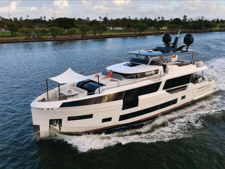 Huur een Selene Olympus in Miami