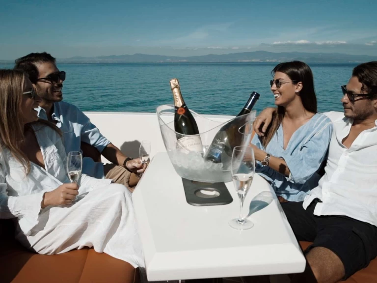 Jacht te huur in Benítses voor de beste prijs