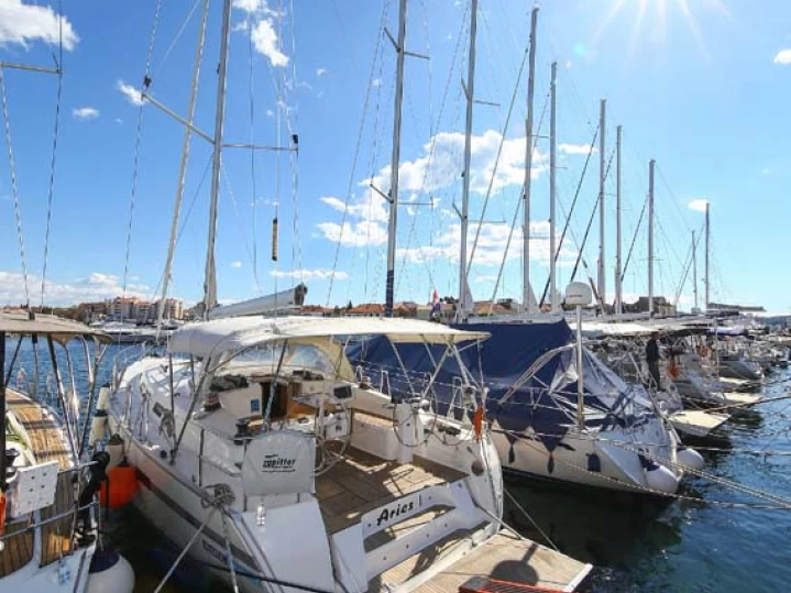 Huur een Bavaria Cruiser 45 in Deme of Volos