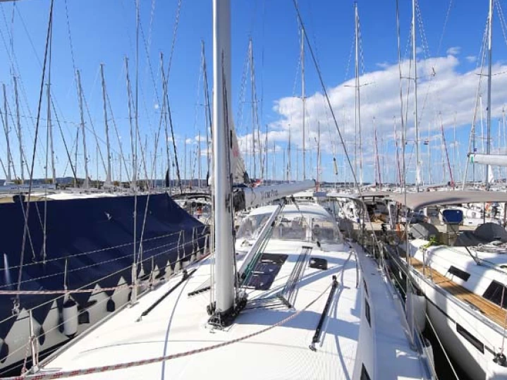 Verhuur Zeilboot Bavaria met vaarbewijs