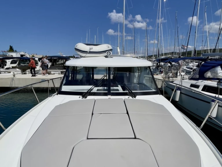 Bootverhuur Jeanneau Merry Fisher 1095 in Sukošan via SamBoat