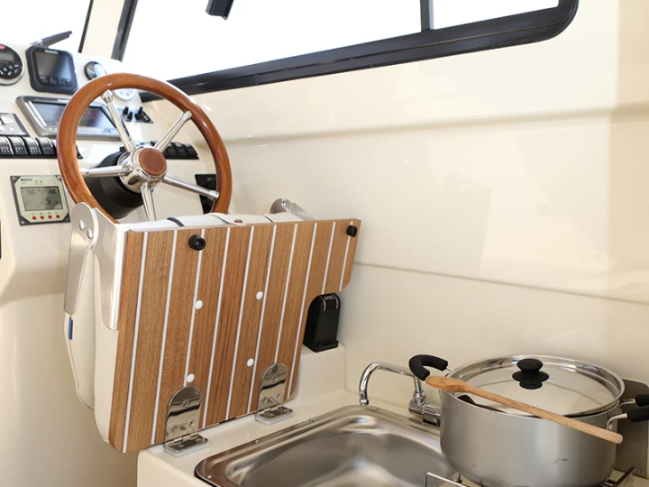 Verhuur Motorboot Leidi met vaarbewijs