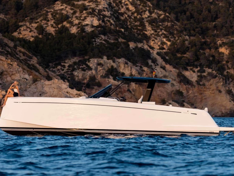 Bootverhuur Pardo Yachts Queen Lia II in Benítses via SamBoat