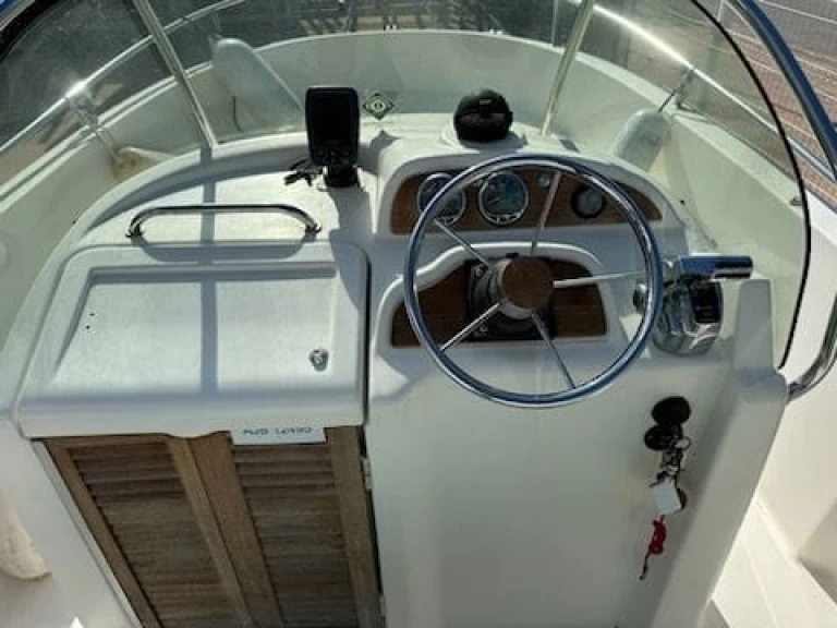 Bootverhuur Fos-sur-Mer goedkoop Cap Camarat 625