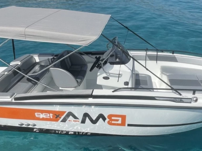 Huur Motorboot met of zonder schipper BMA in Fertilia