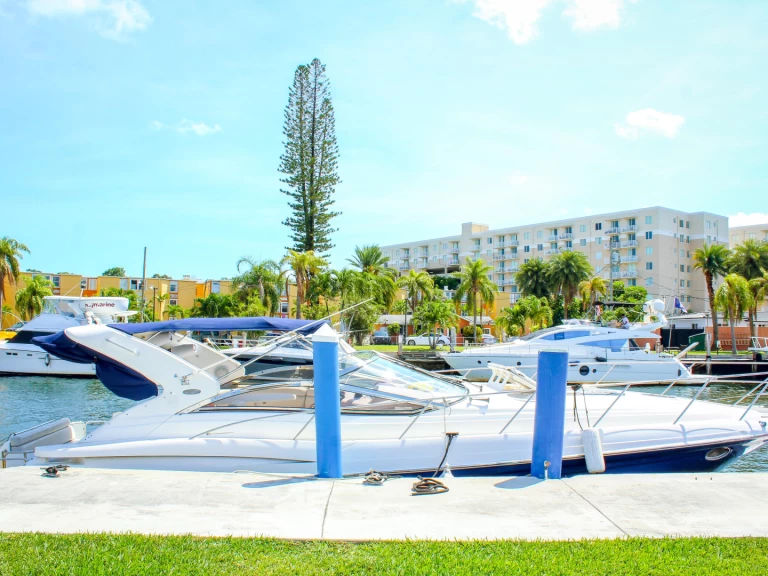 Régal Commodore 4260 te huur van particulier of professional in North Miami Beach