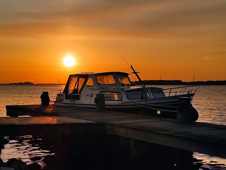 Verhuur Motorboot Curtevenne met vaarbewijs