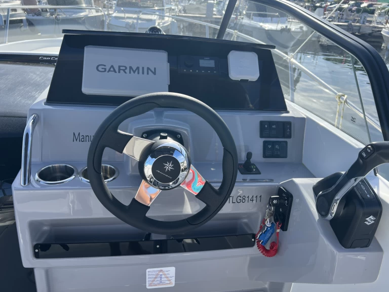 Verhuur Motorboot in Les Issambres - Jeanneau Cap Camarat 755 WA