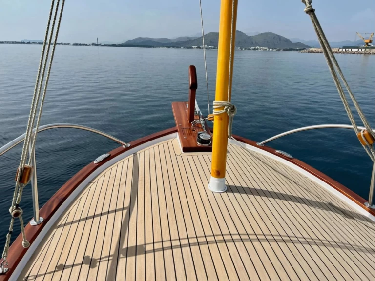 Bootverhuur Club Náutico Moraira goedkoop M7