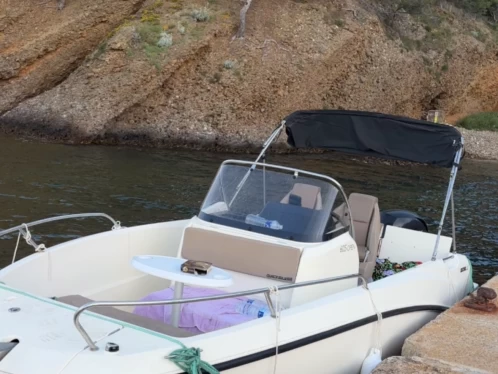 Huur een Quicksilver Activ 605 Open in La Ciotat