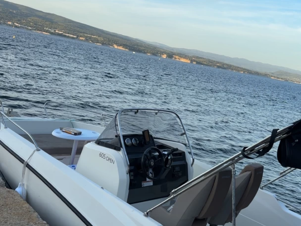 Verhuur Motorboot in La Ciotat - Quicksilver Activ 605 Open