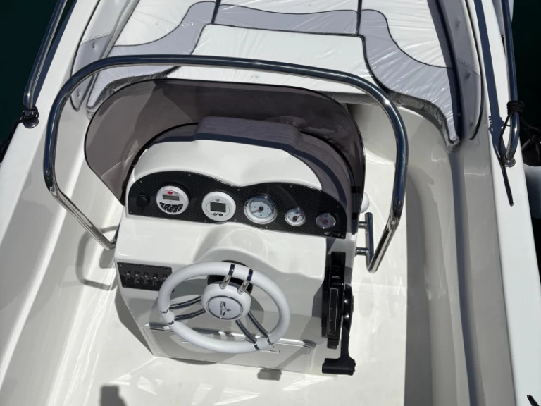 Huur Motorboot met of zonder schipper Trimarchi in La Spezia