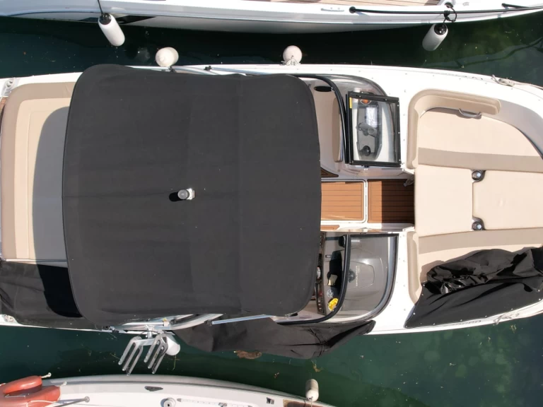 Bayliner VR5 te huur van particulier of professional in Amphion-les-Bains