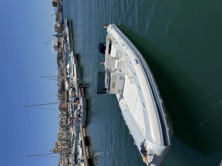 Verhuur RIB Joker Boat met vaarbewijs